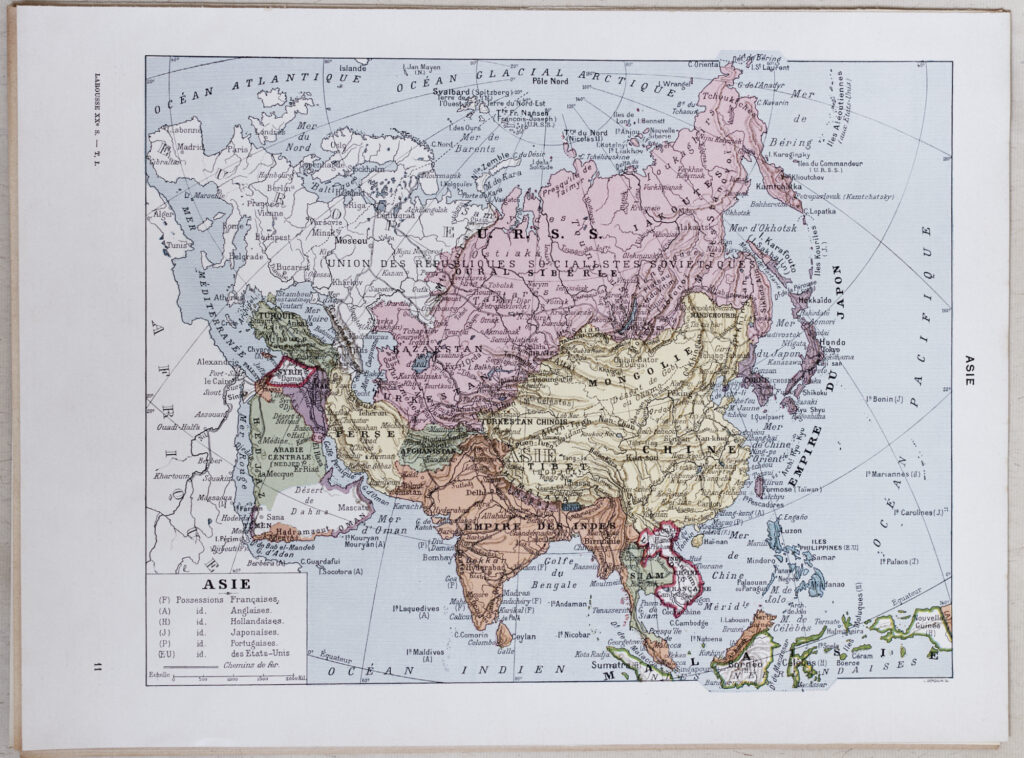 L'Asie : Scènes Historiques et Carte Géopolitique, original de 1930