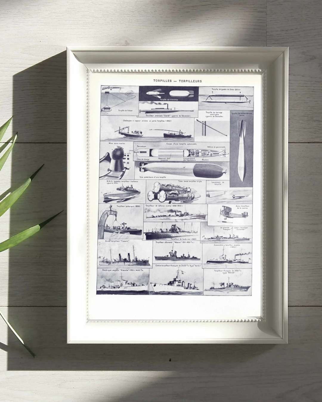 sous marins et torpilleurs, de 1776 au surcouf, planche encyclopédique originale 1930
